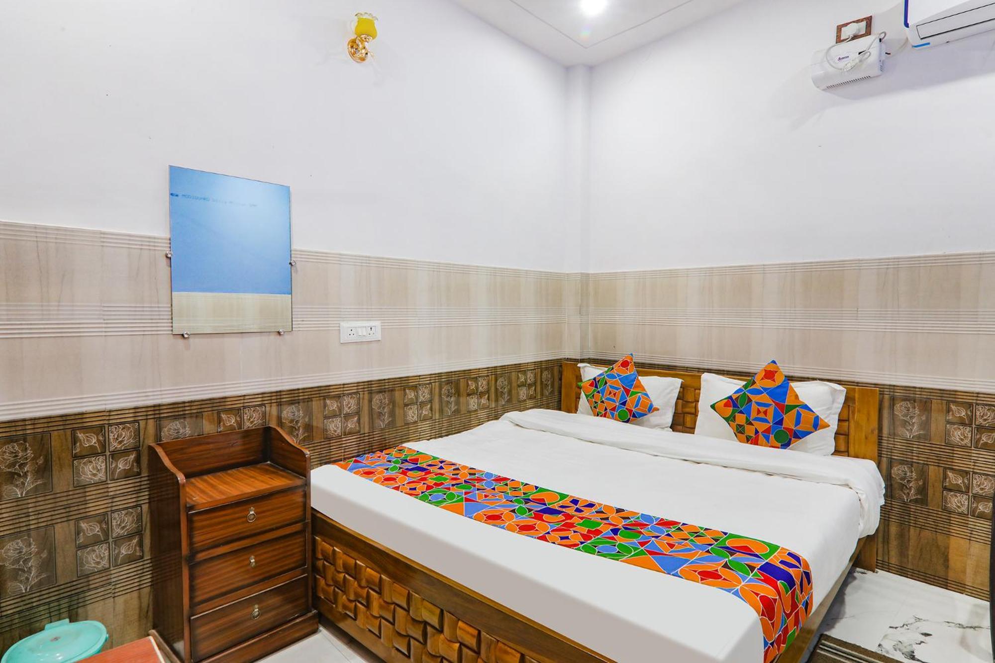 Fabexpress Shree Siya Raman - 500M From Shri Ram Janam Bhumi Hotel Ayodhya ภายนอก รูปภาพ