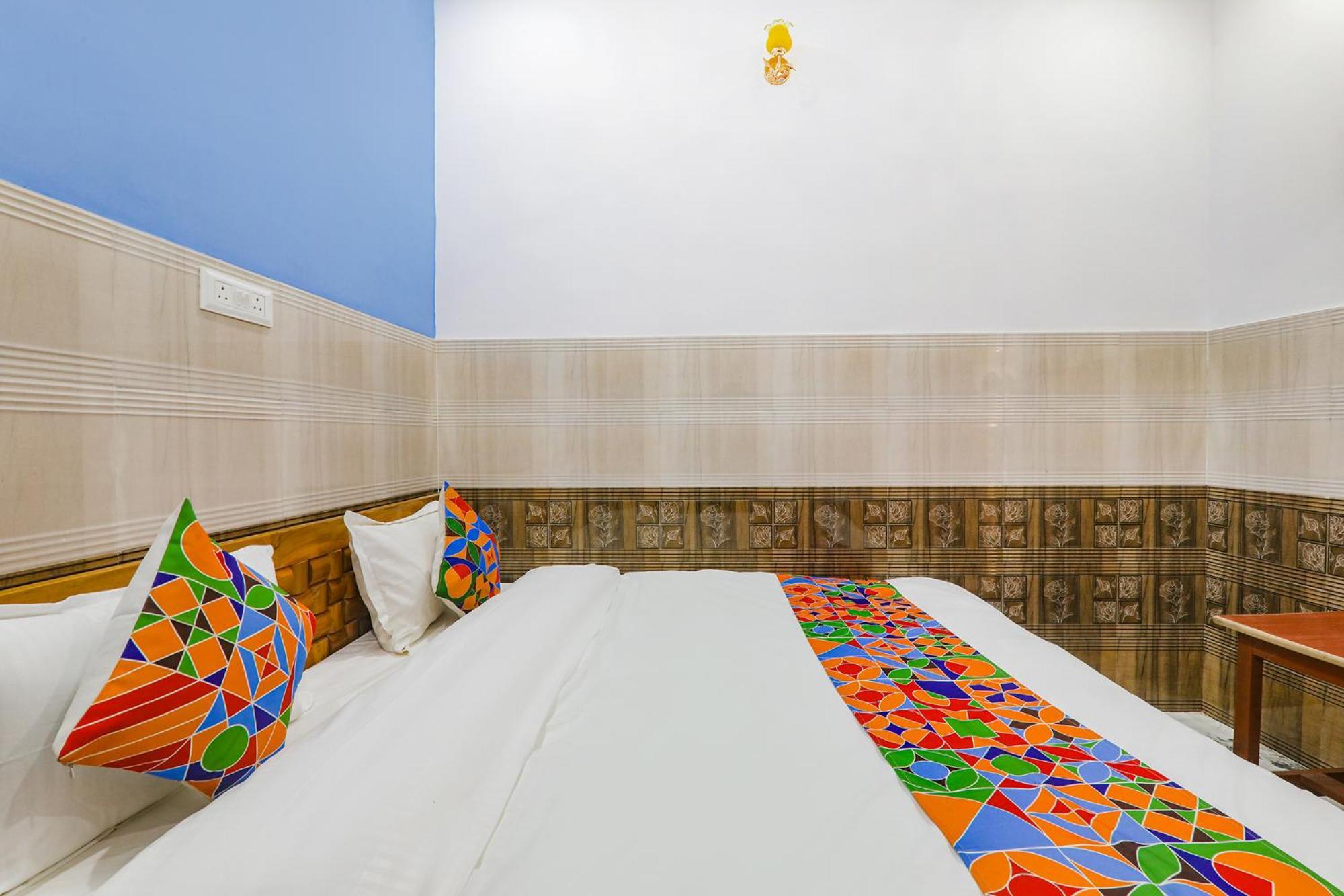Fabexpress Shree Siya Raman - 500M From Shri Ram Janam Bhumi Hotel Ayodhya ภายนอก รูปภาพ